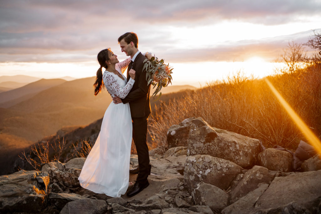 bride-and-groom-on-mountaintop
