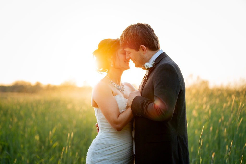 bride-and-groom-at-sunset