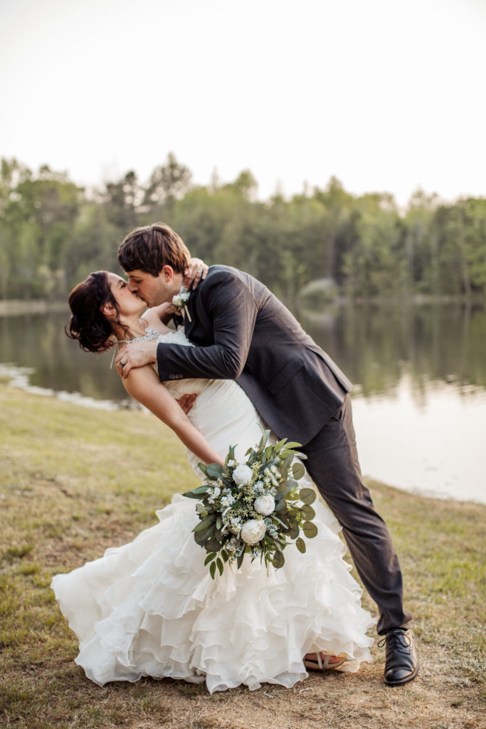 bride-and-groom-kiss
